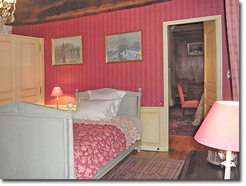 Second bedroom in Suite Salomon