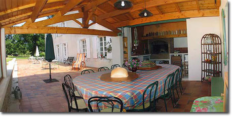 Terrasse and Summer Kitchen