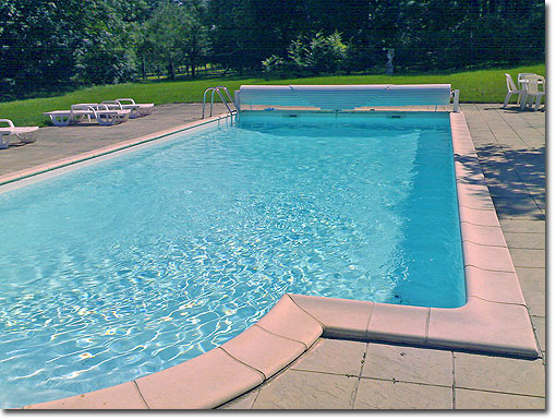 Refreshing pool